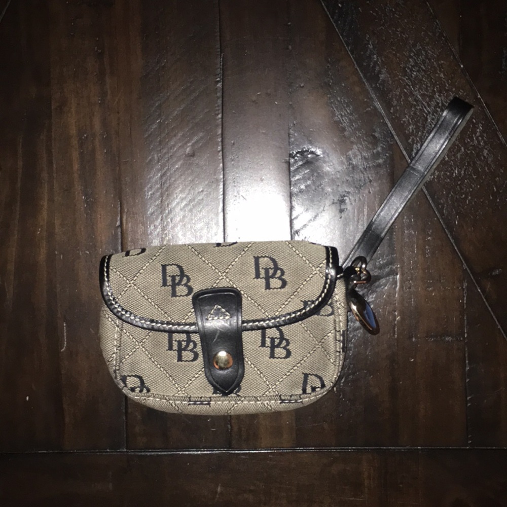Vintage Dooney & Bourke Wristlet